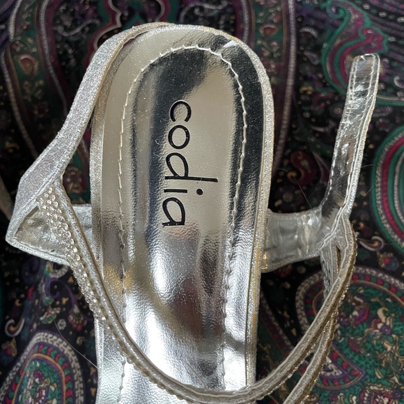 Sliver heels - Picture 3 of 6